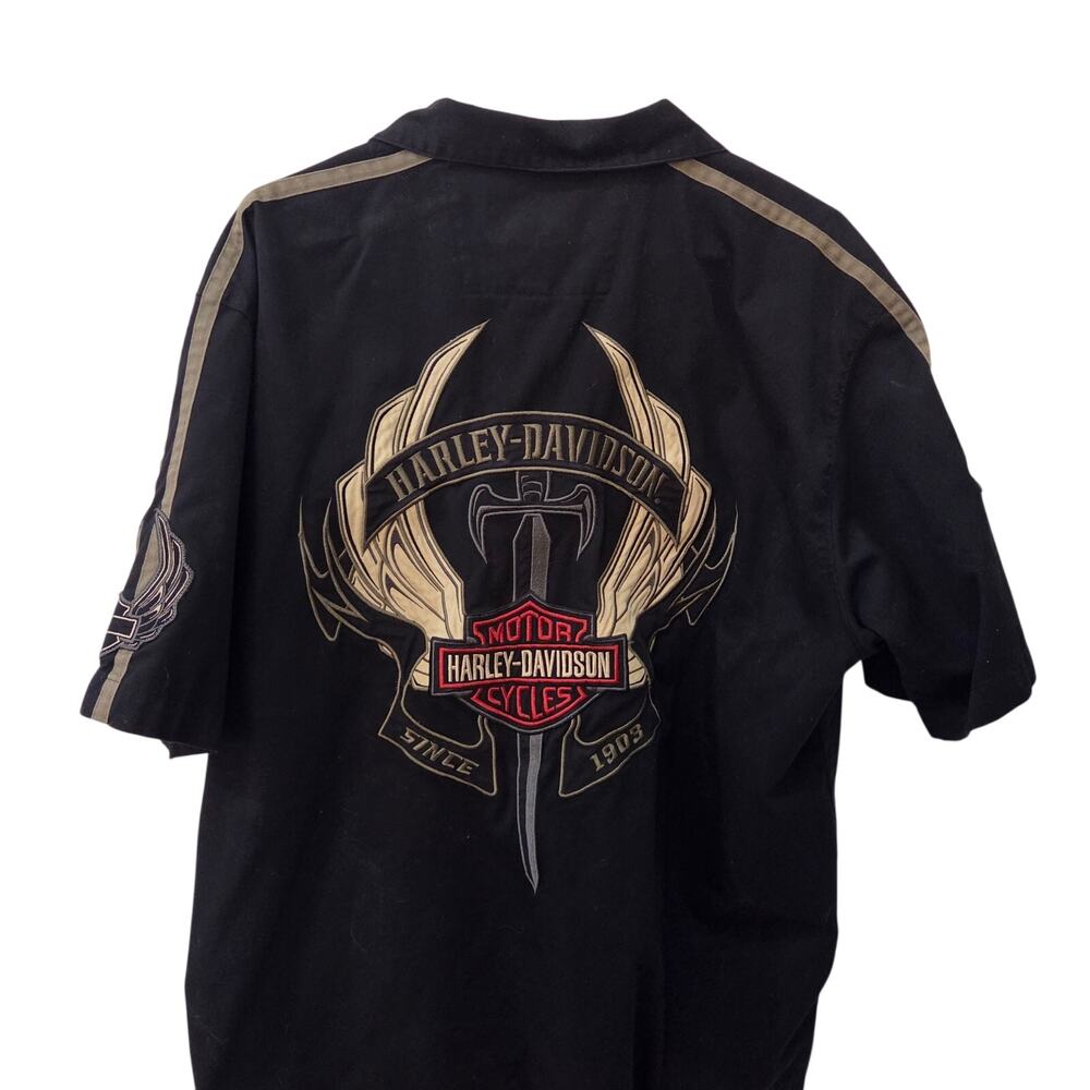 Men's Vintage Embroidered Harley Davidson Shirt, Size XL